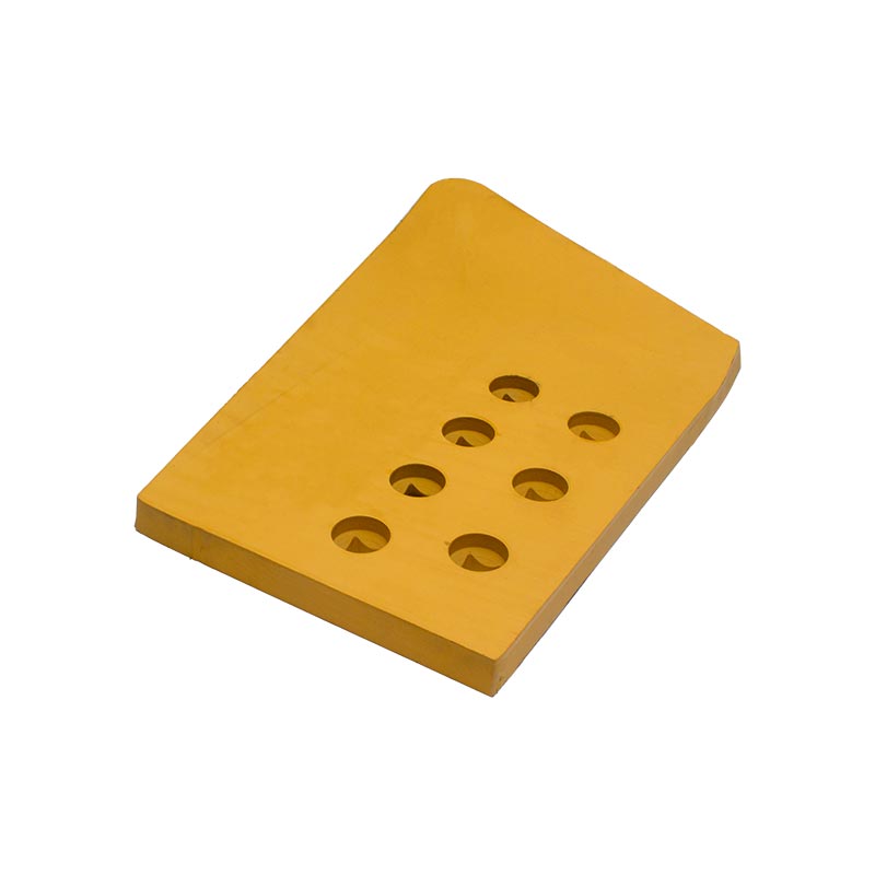 Gavilan-derecho-para-bulldozer-3G8291