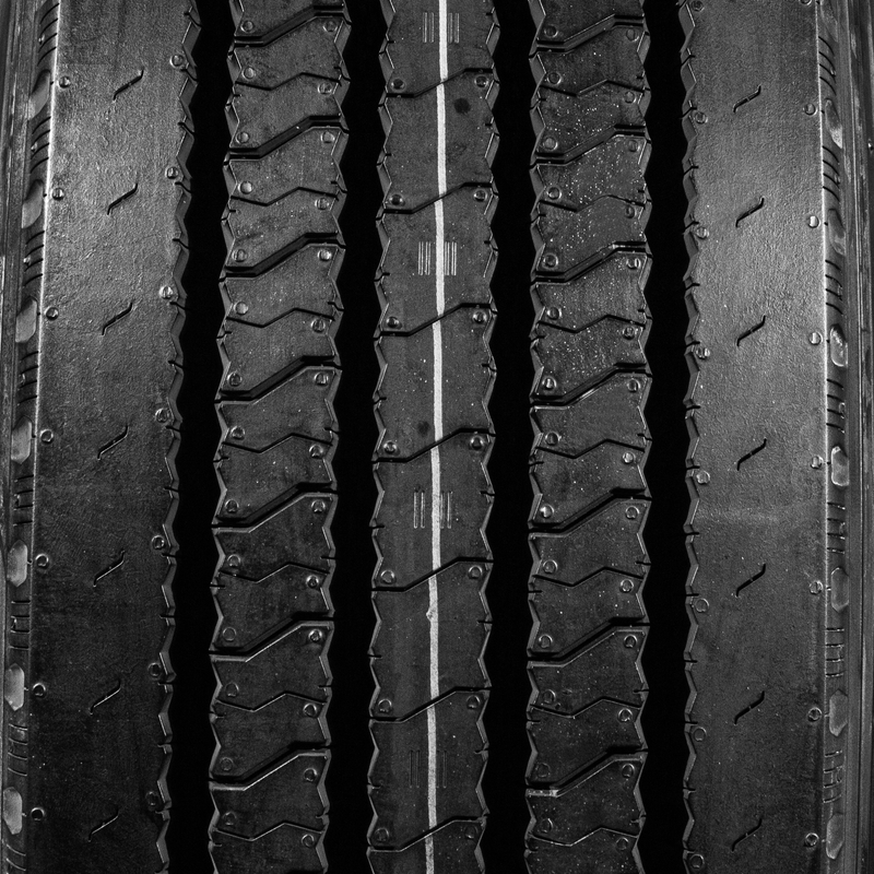 Llanta 295/75R22-5 Yokohama Toda posicion YOK295-75R225-16CPTP